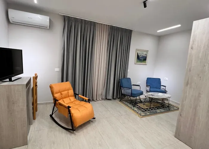 Hotell Lyden Golem (Tirana)