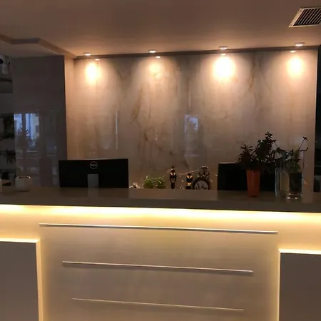 Lyden 3* Golem (Tirana)