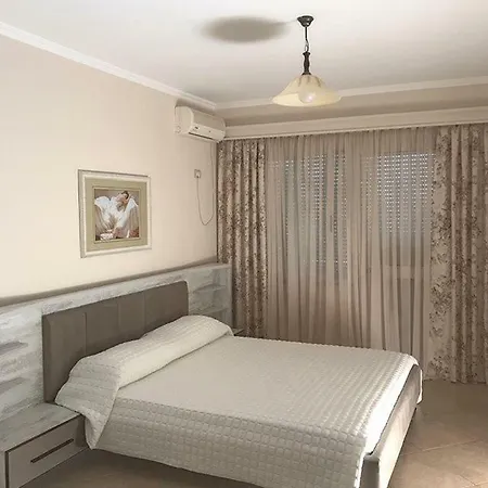 Lyden מלון 3*