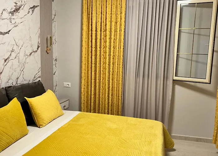 Lyden Hotel Golem (Tirana)